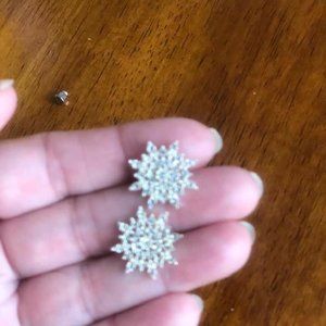 New pair of Snowflake earrings